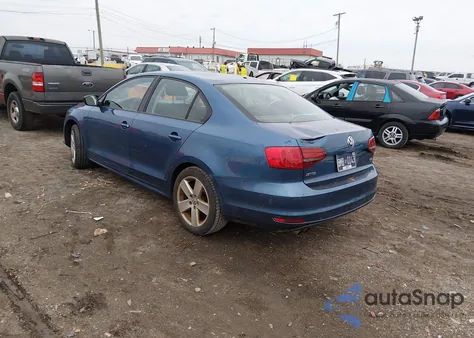 2016 Volkswagen Jetta 1.4T S z USA, uszkodzony, nr VIN 3VW167AJ5GM307798